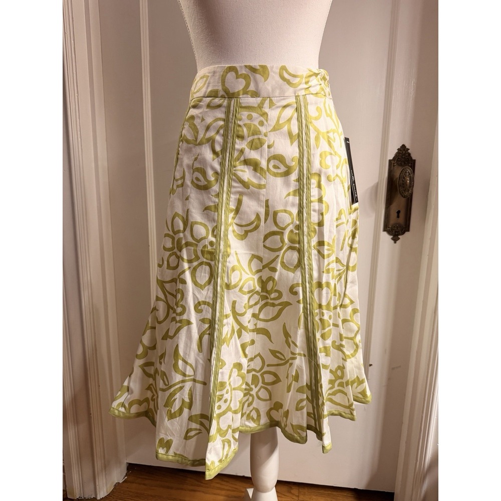 Willi Smith Women's‎ Green Floral Print Skirt Size 4